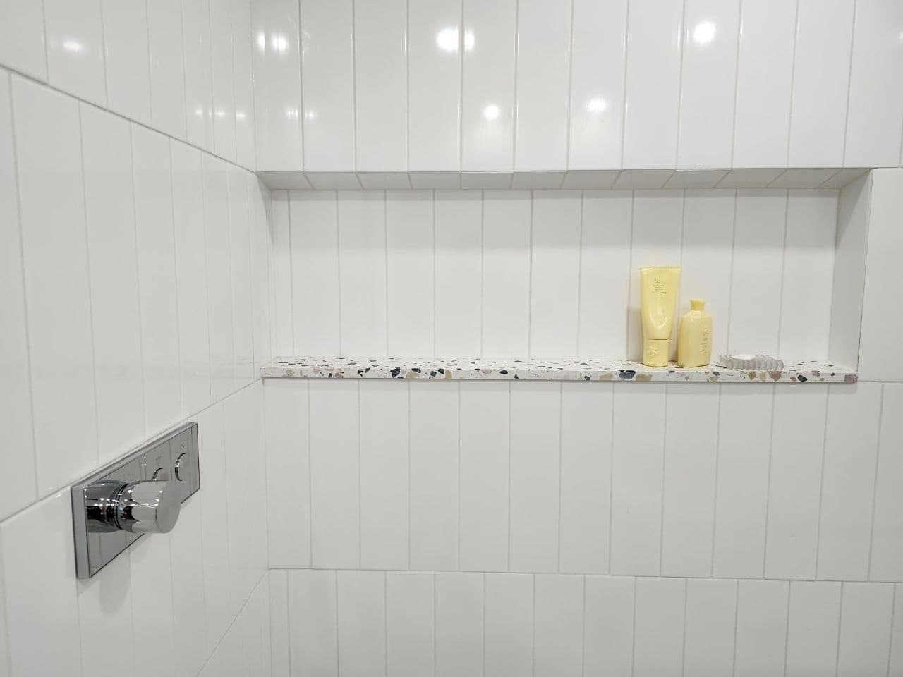 Linear Niche Shower — Recessed niche, large-format