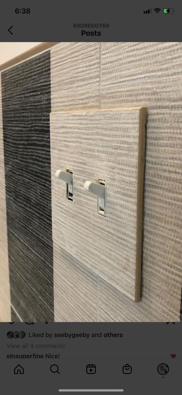 Granite-Fleck Wet Wall — Speckled stone surround
